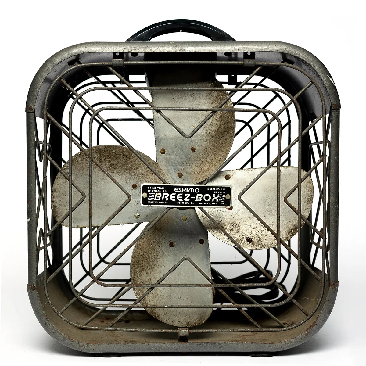 Square Antique, Vintage Silver Eskimo Breez-box model #1286 WORKS