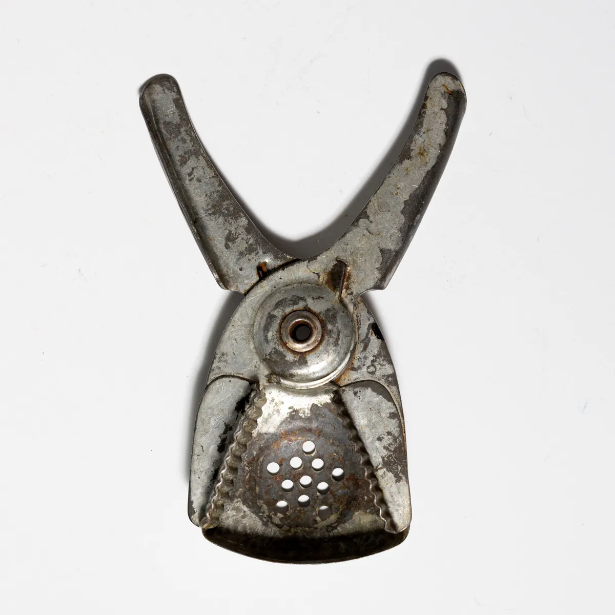 Vintage metal Citrus Squeezer