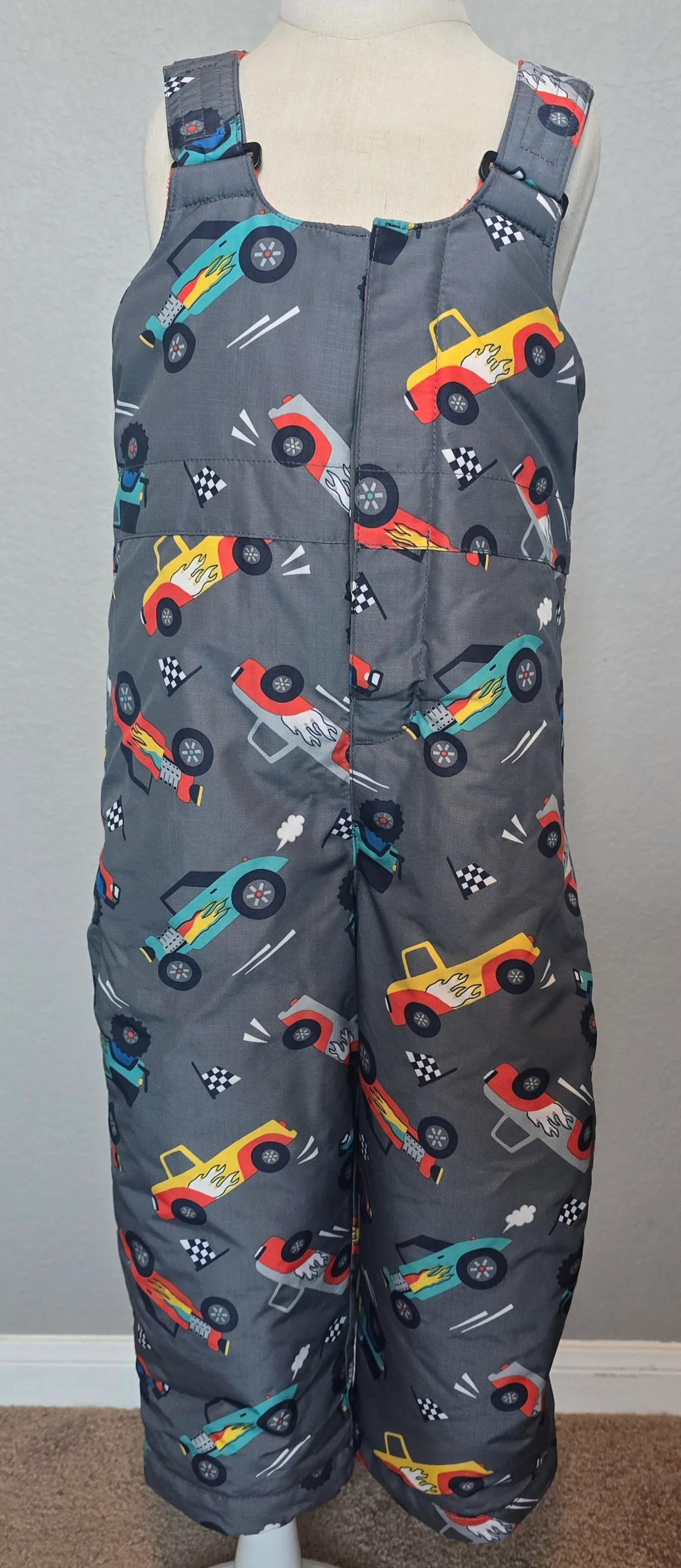 Childrens Place Bib 4T