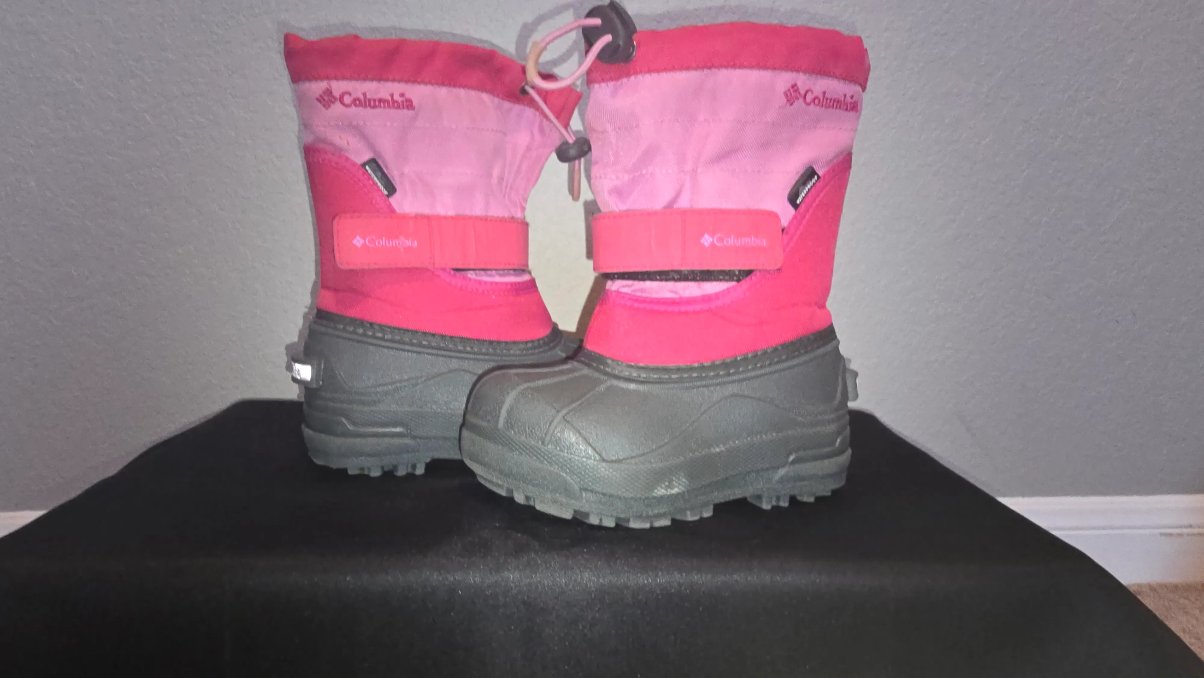 Girls Snow Boots size 8