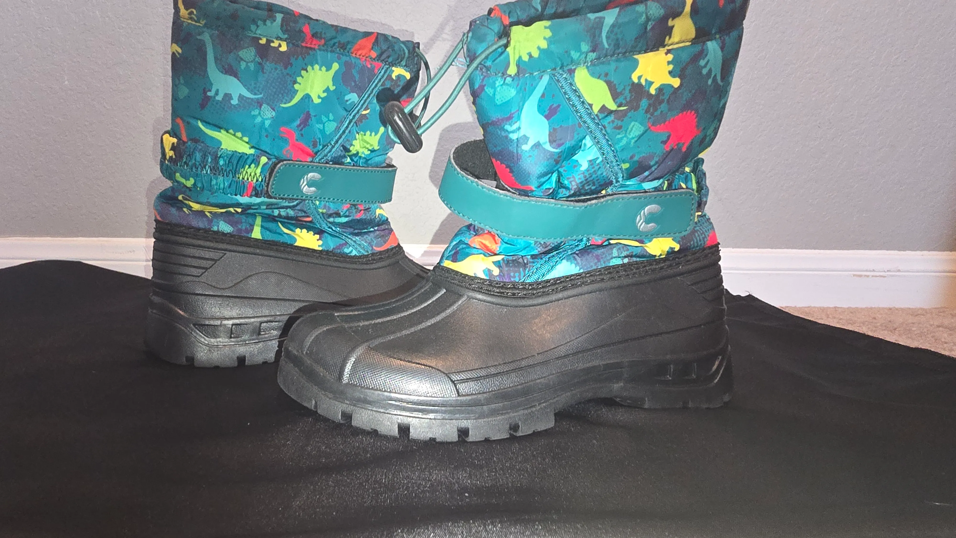 Boys Snow Boots size 1.5/2