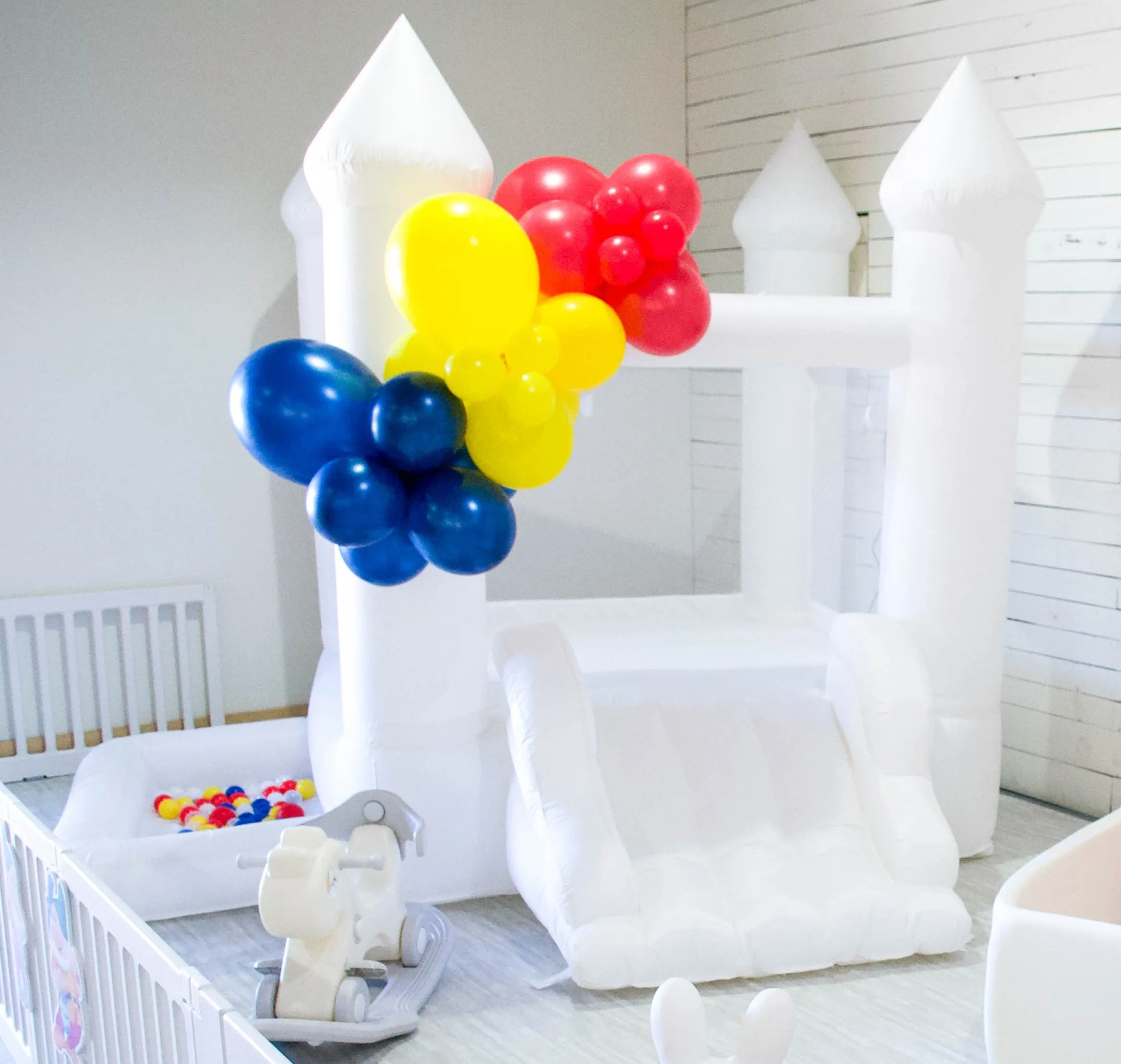 Toddler Bounce House with Balls