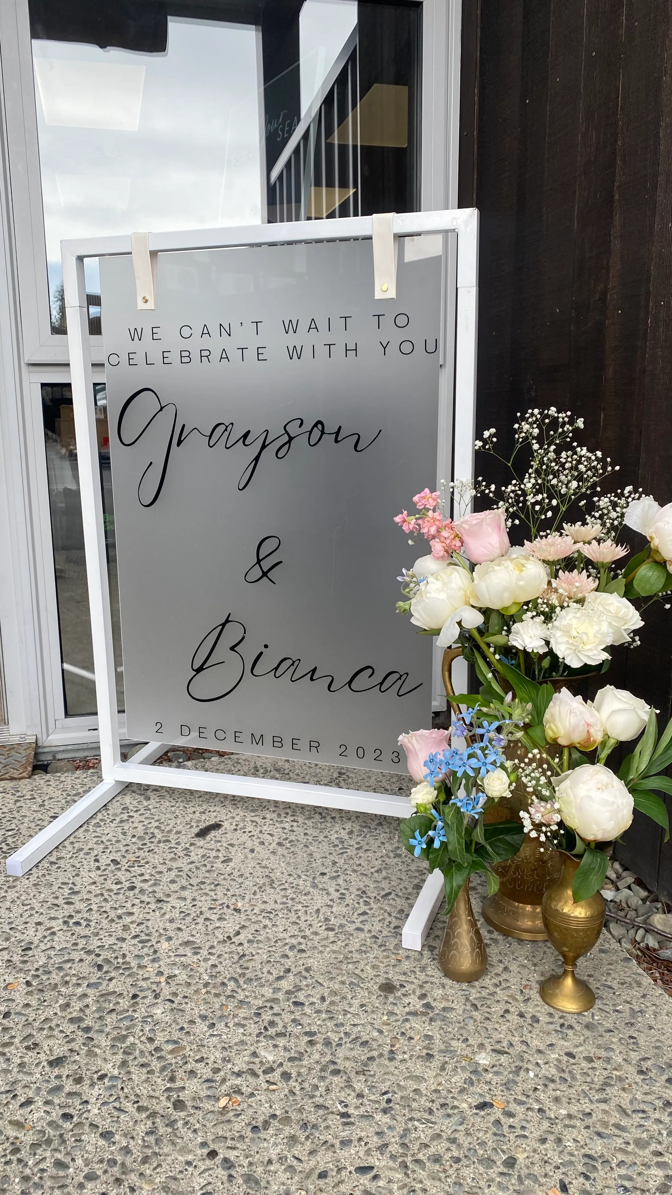 White Leather Strap Set