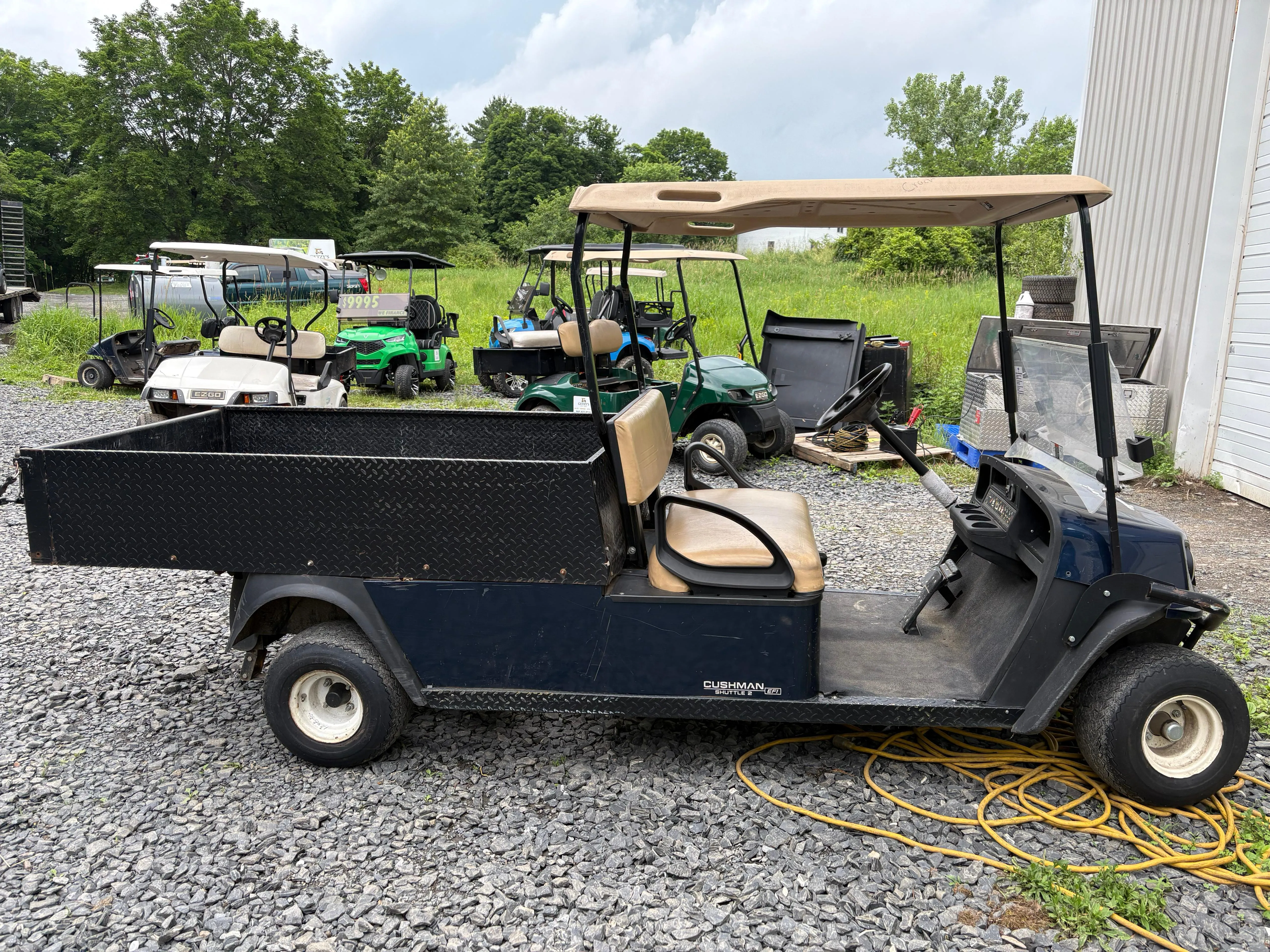 FLATBED UTILITY VEHICLE