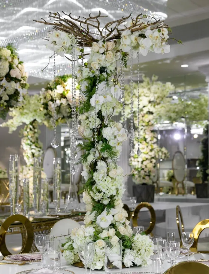 X-Large Gold Branch Centerpiece