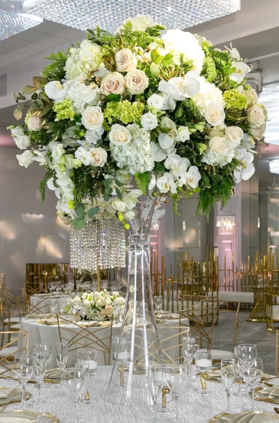 Medium Clear Cone Glass Centerpiece