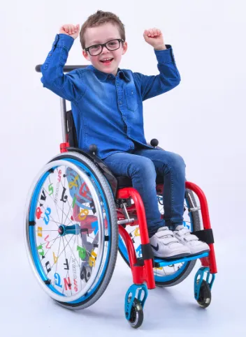 Fauteuil roulant pédiatrique 