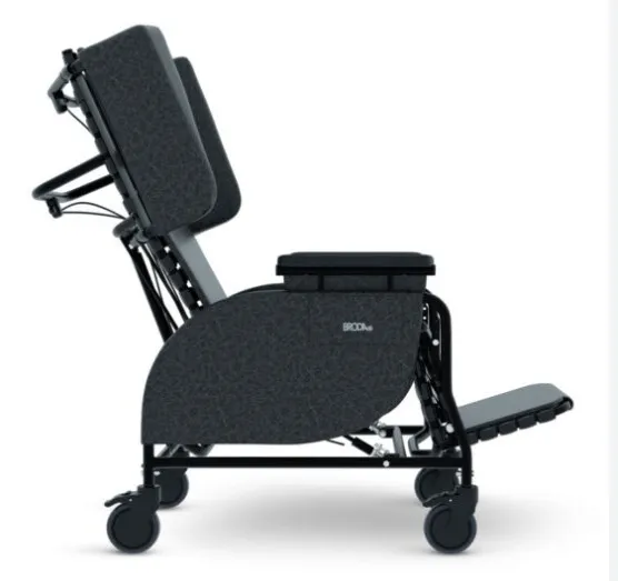 Fauteuil gériatrique MIDLINE de Broda seating