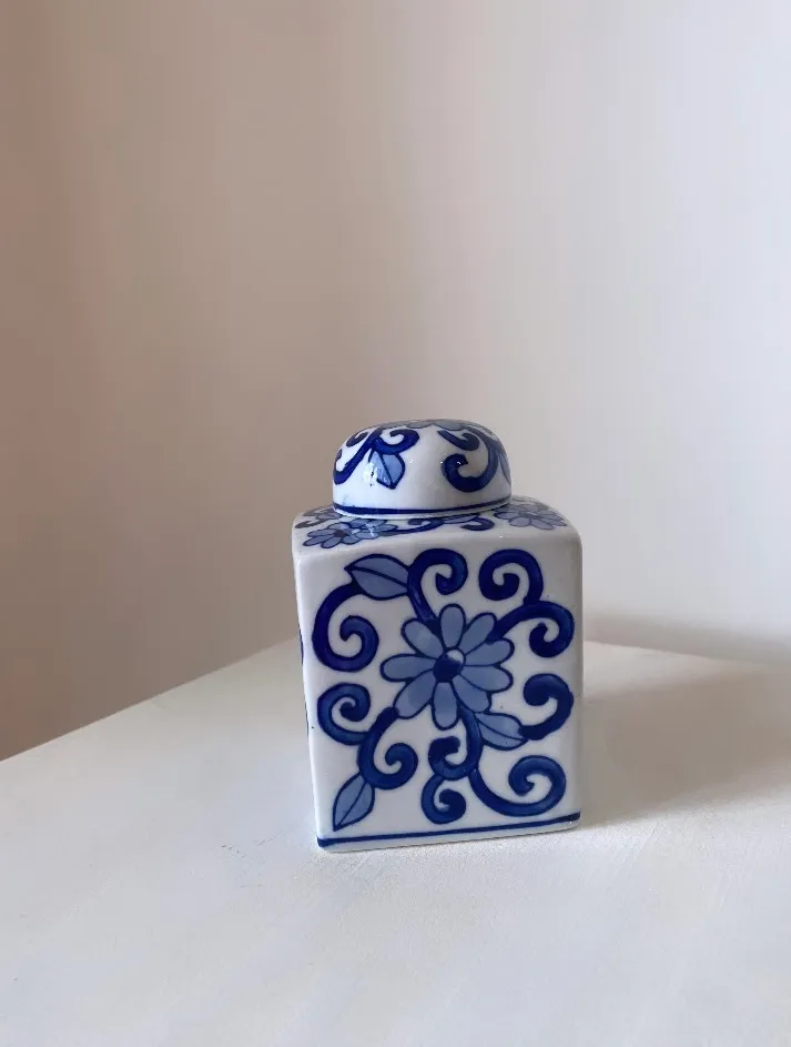 'KATHRYN' Small Square Blue & White Vase