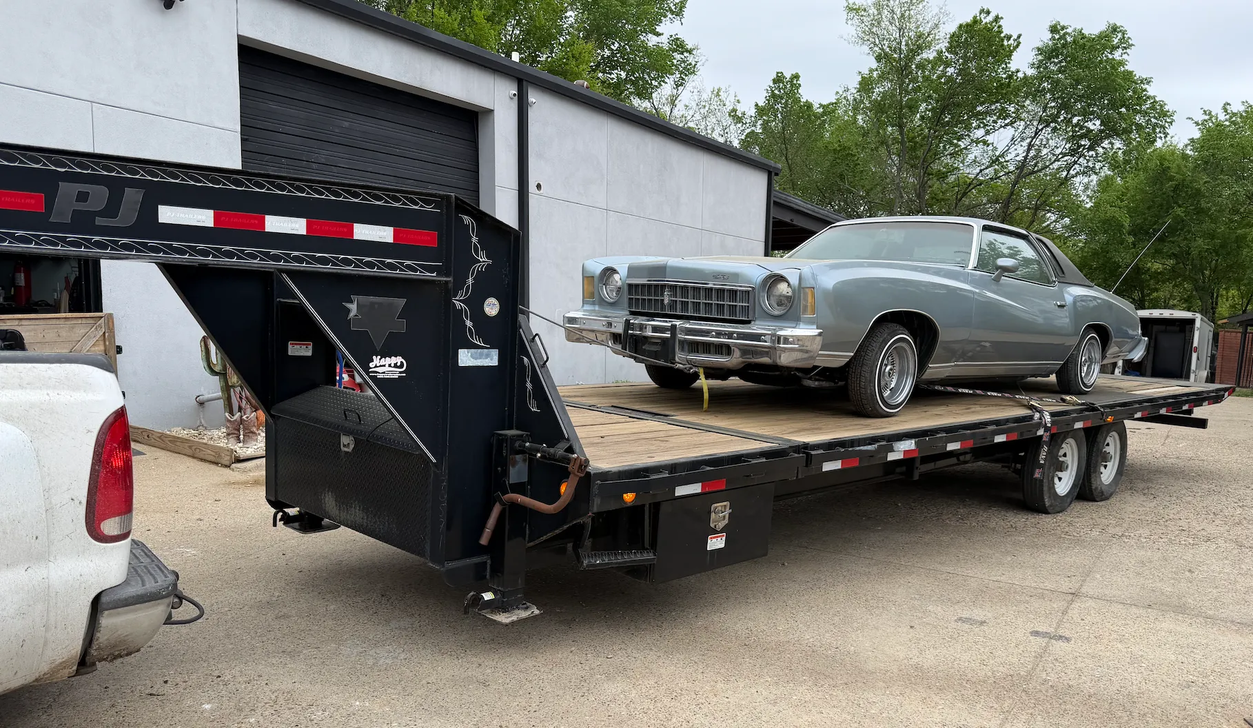 24 Foot Hydraulic Tilt Bed Gooseneck Trailer