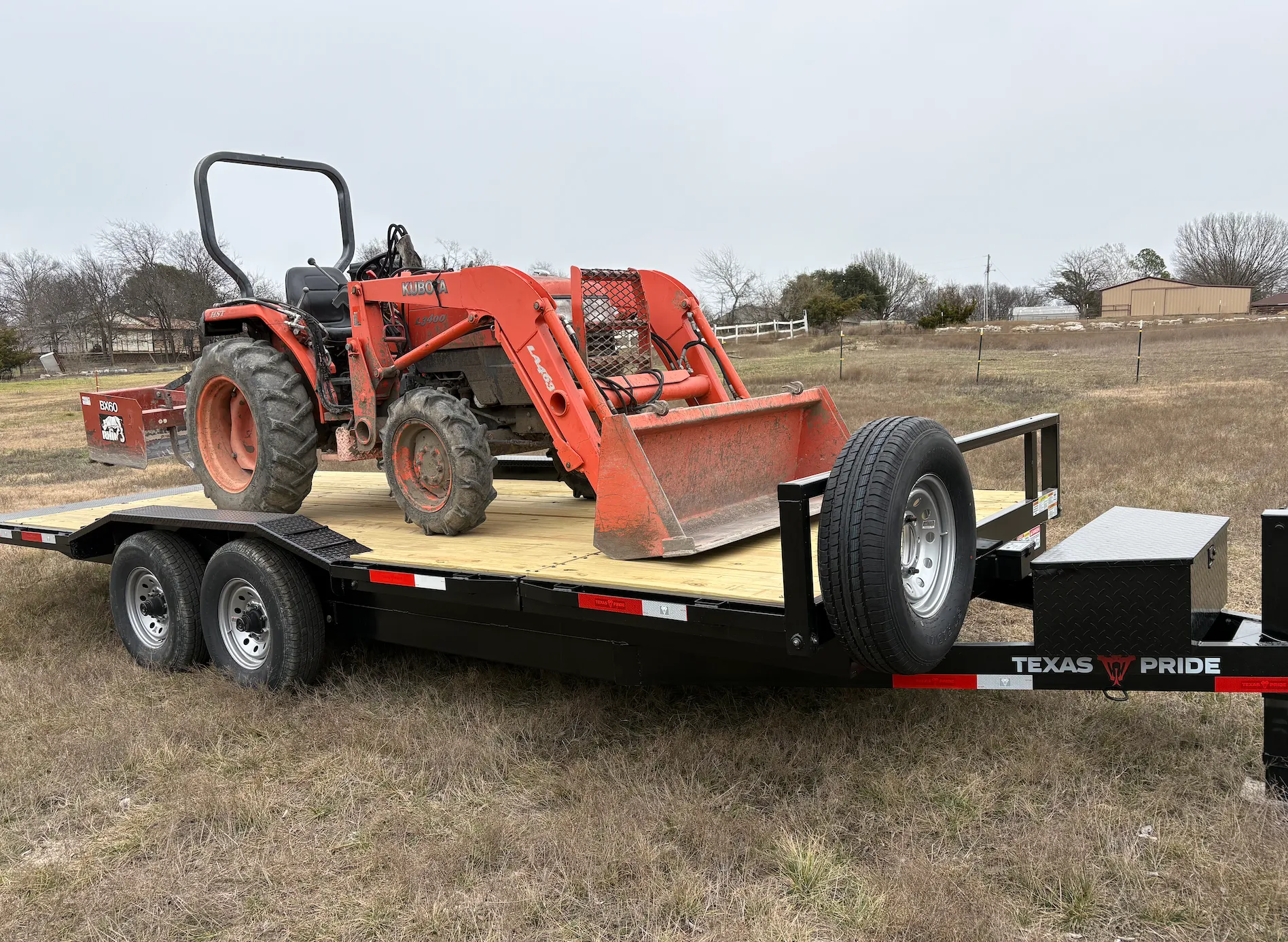7×21 Gravity Tilt Equipment / Car Hauler (16K GVWR)