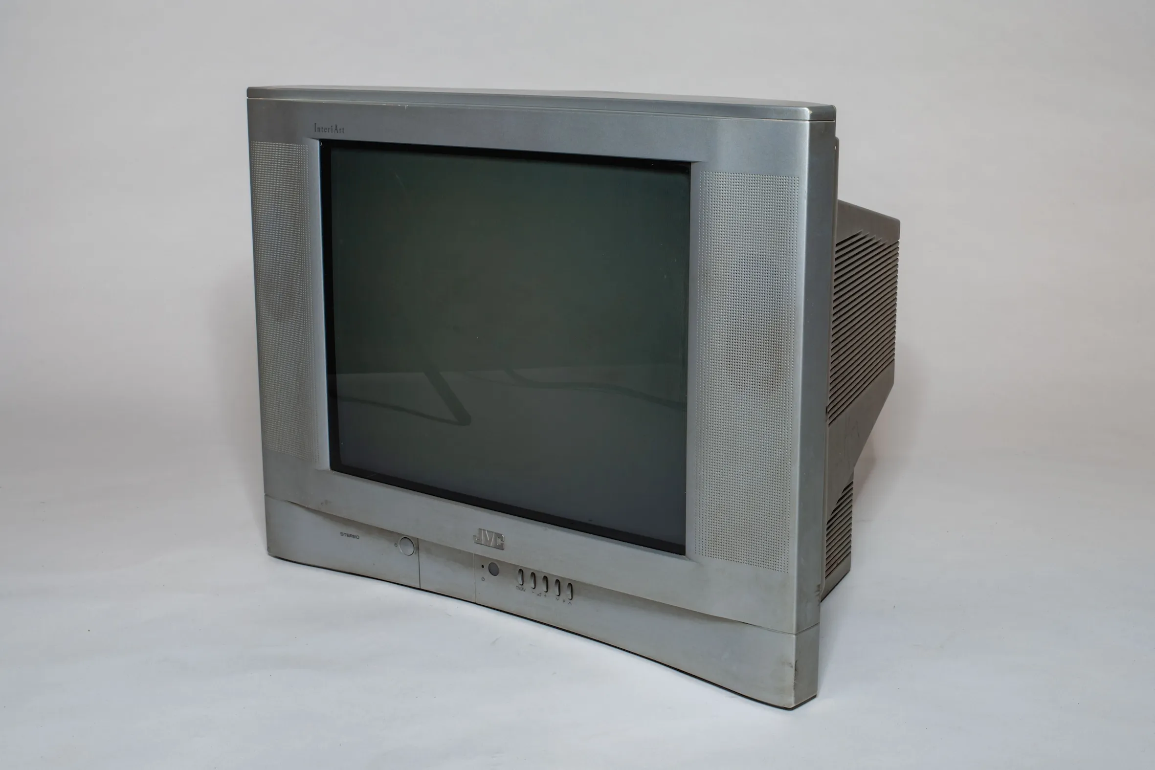 JVC TV - 1992 - Grey