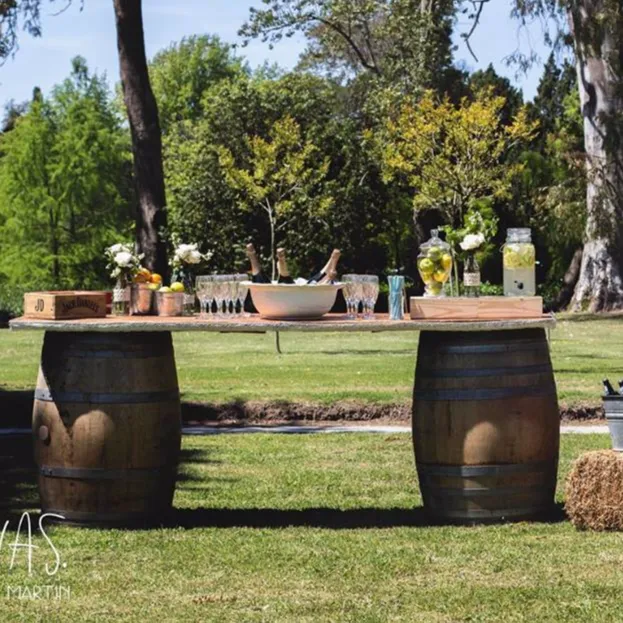 BARRIL DE ROBLE  Alt. 0,95 mt  Base 0.55  mt