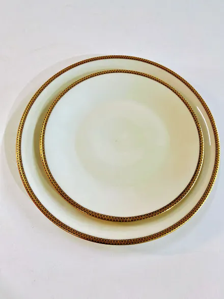 PLATO ENTRADA/POSTRE "BAVARIA "  BORDE ORO 9,5CM