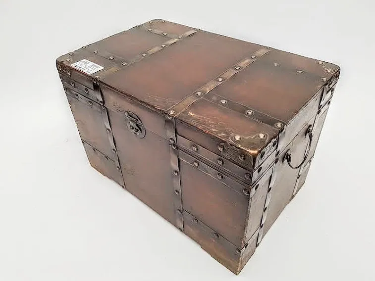 BAUL  COFRE ISLA DEL TESORO.  MED. 45 X 29  X 30 cm de alto