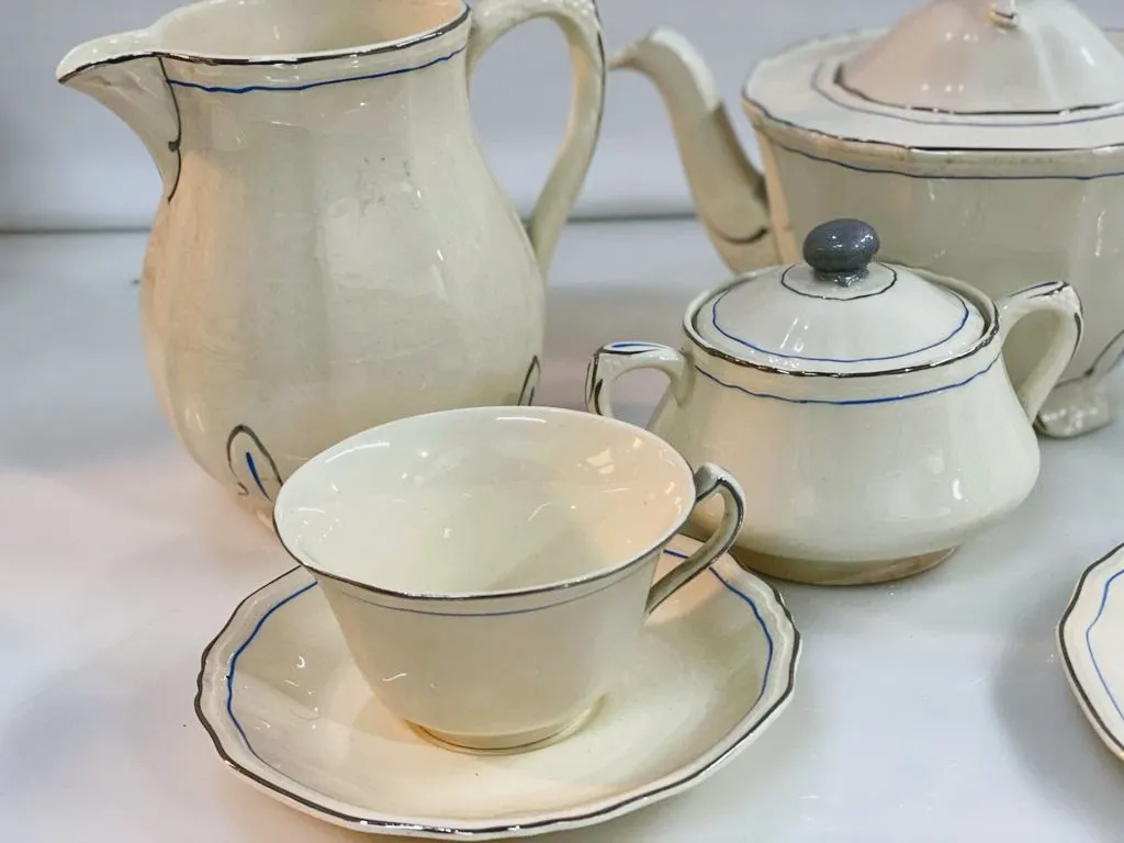 LECHERA ANTIGUA INGLESA MEAKIN TAM 02