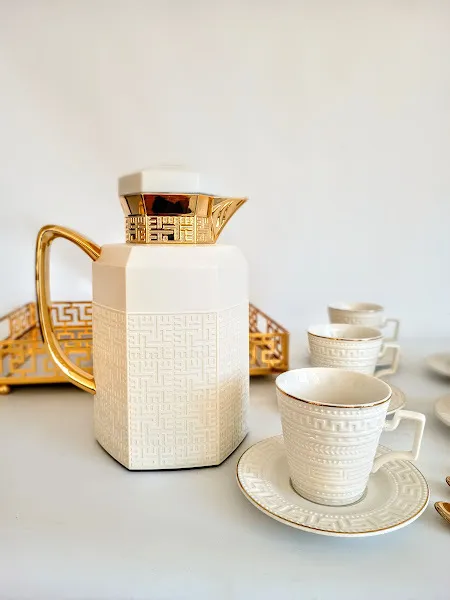 JARRA TERMICA BLANCA Y ORO "VERSACE" 