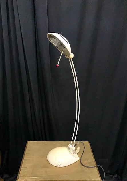 LAMPARA DE ESCRITORIO   "ANTON" LUZ DICROICA