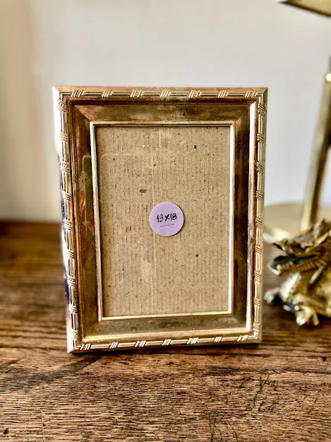 PORTARETRATO PLATA RELIEVE  13 X18 CM - "PR1"