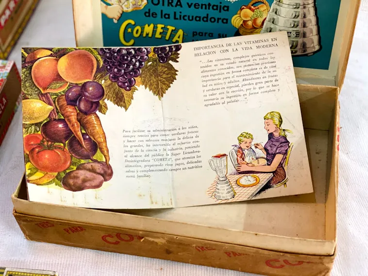 CAJA ANTIGUA LICUADORA COMETA 