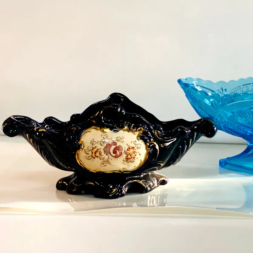 JARDINERA CERAMICA AZUL COBALTO Y DORADO