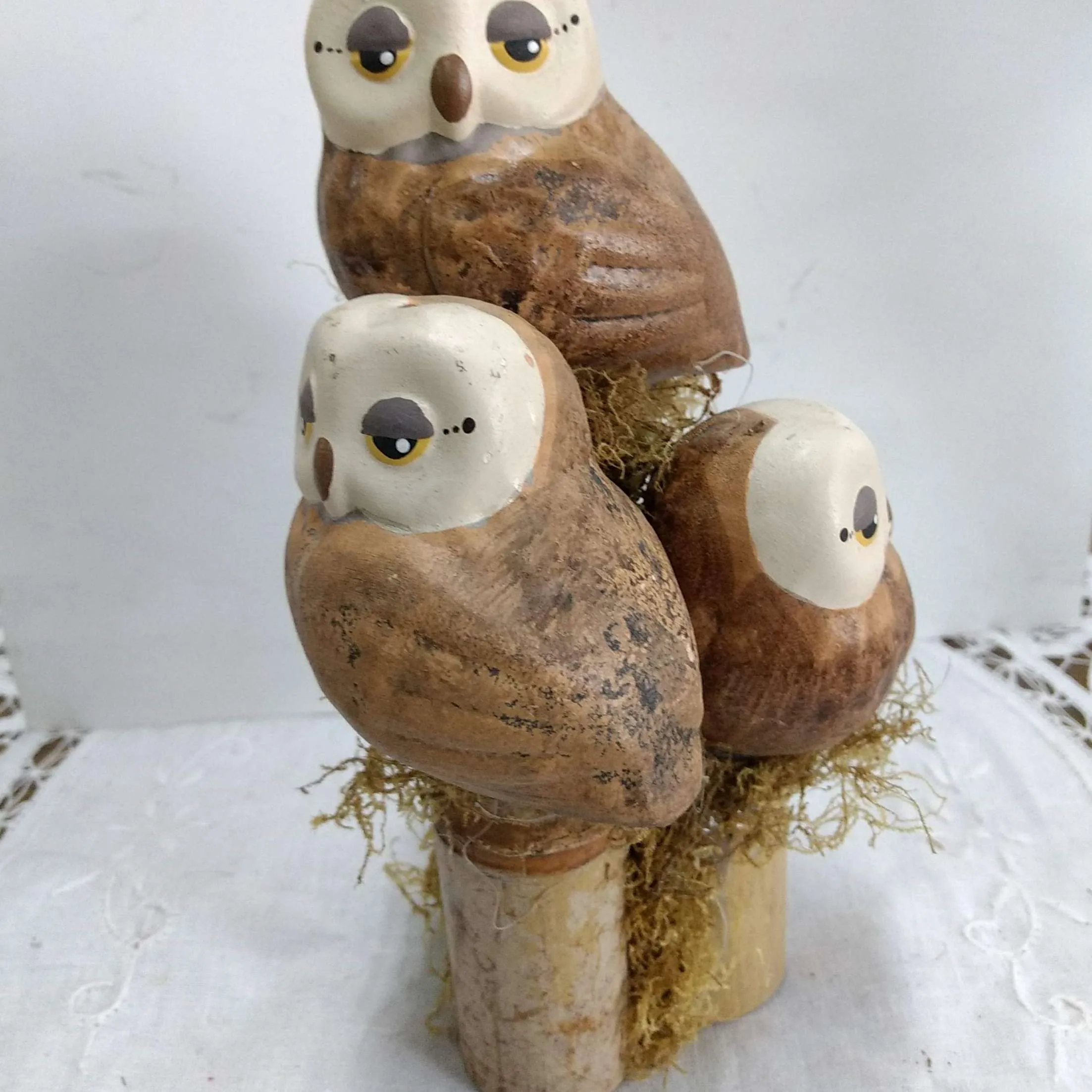 JUEGO DE 3 LECHUZAS CON TRONCO