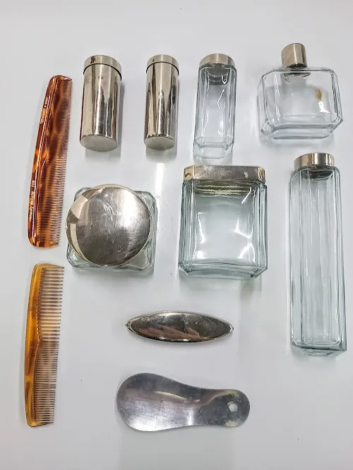 JUEGO DE TOILETTE DE VIAJE "TREN " 11 PIEZAS