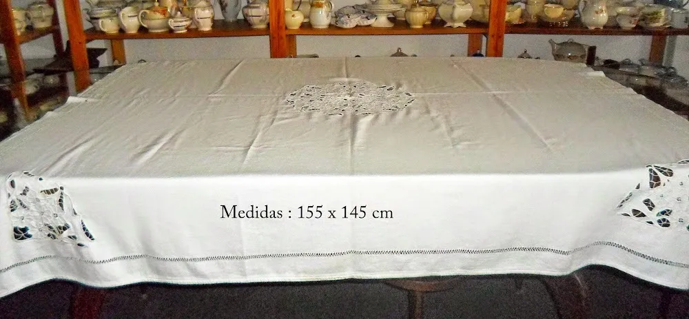 MANTEL CALADO CON BORDE  VAINILLA 1.55 X 1.45 M