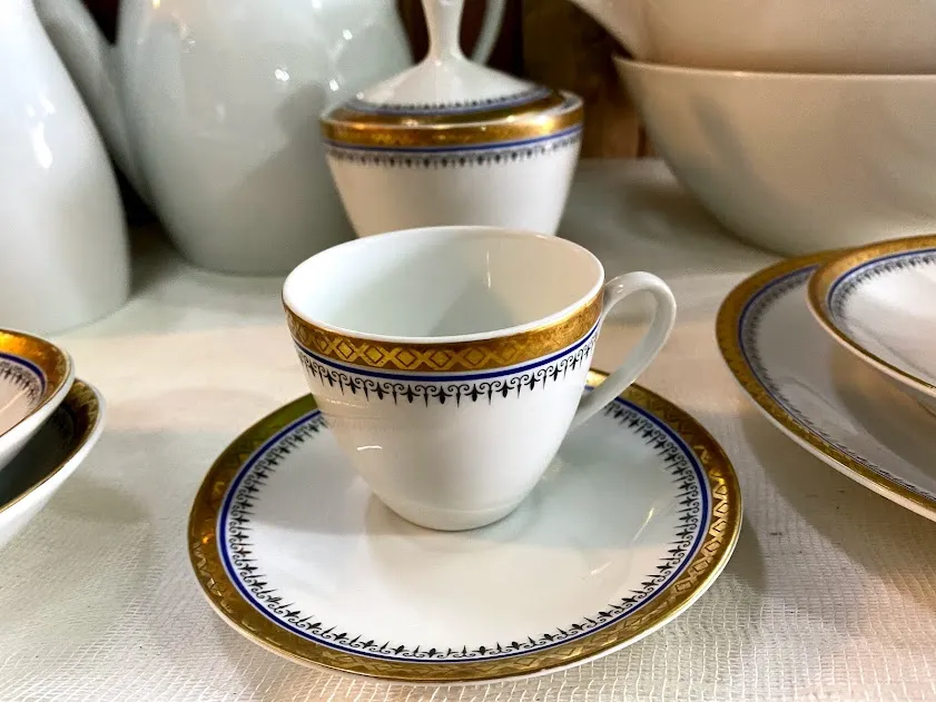 TAZA CAFE VERBANO CORONA AZUL Y ORO