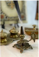 TINTERO DE BRONCE PLUMA  - HARRY P. Base  10 CM (TB)