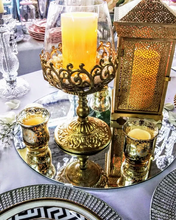 Copones Calados PELTRINA  ORO .soporte : D 18 X 22 alt