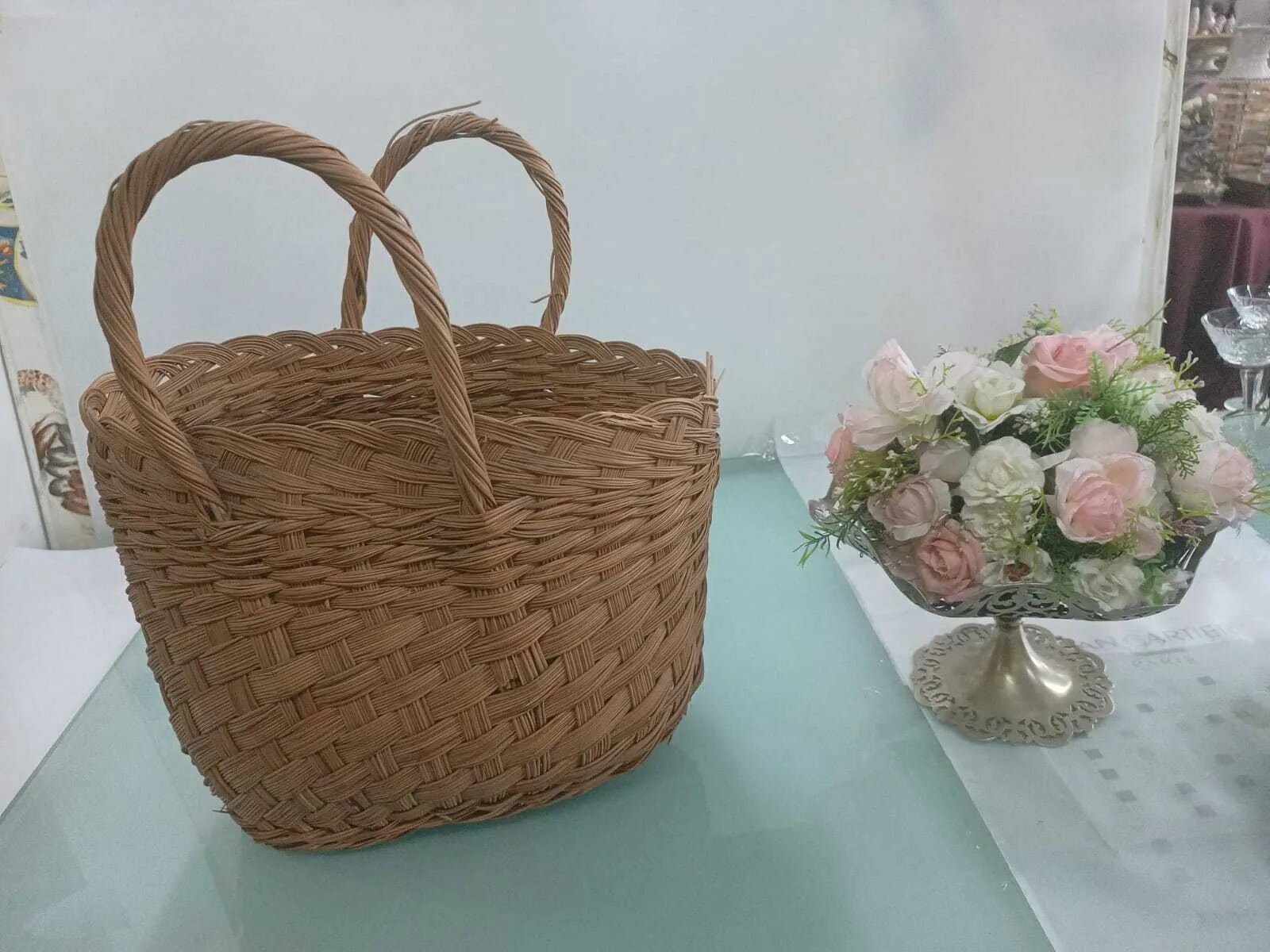 CANASTA MIMBRE  OVAL CON 2 ASA  "CAN6" Med: 36 x 22 x 30 cm Alto  44 cm