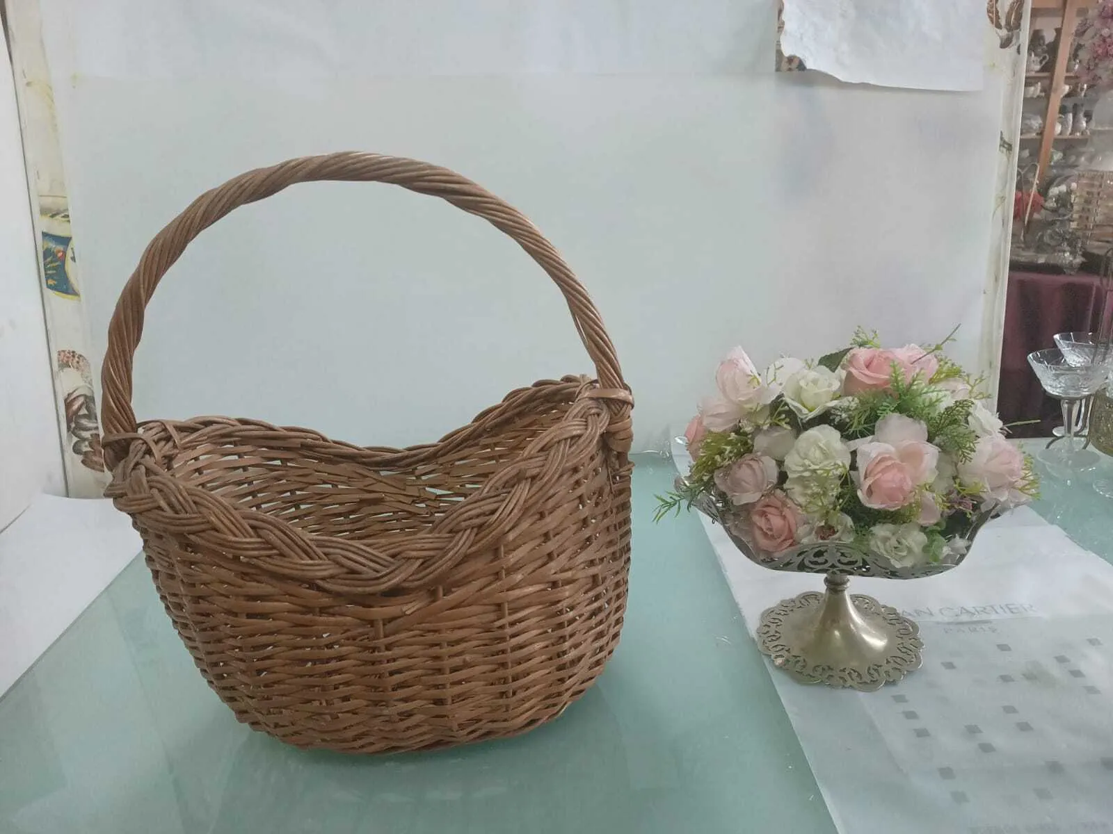 CANASTA MIMBRE VINTAGE OVAL CON 1 ASA  "CAN1" Med: 40 x 30 x 20 cm Alto  50 cm