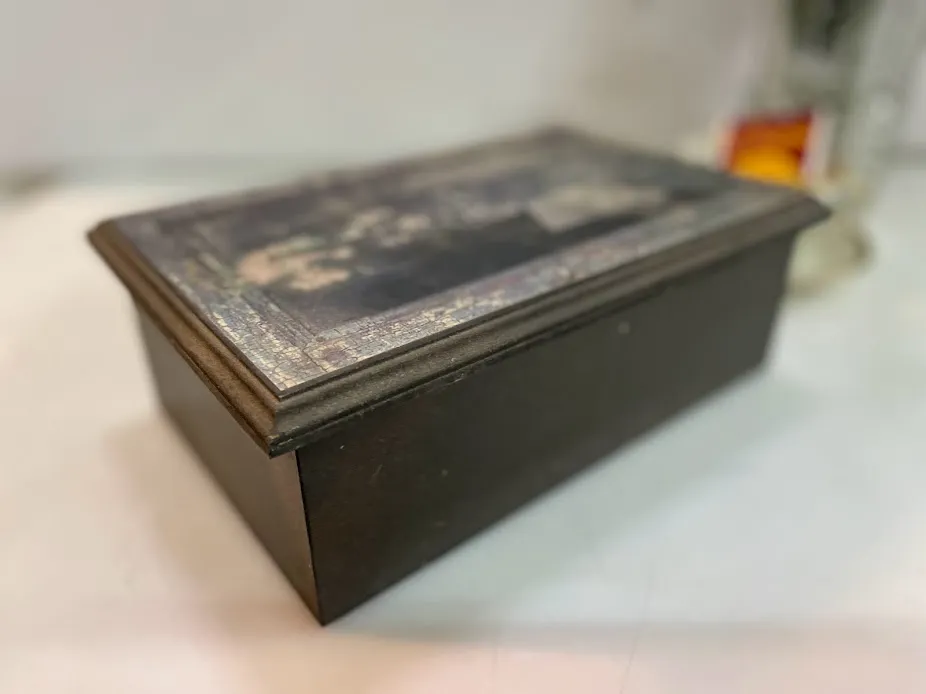 CAJA DE TE  "PAISAJE AZUL "  6 DIVISIONES - 26 X 18 X ALT 8 CM