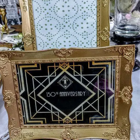 Porta retrato oro real 20x25