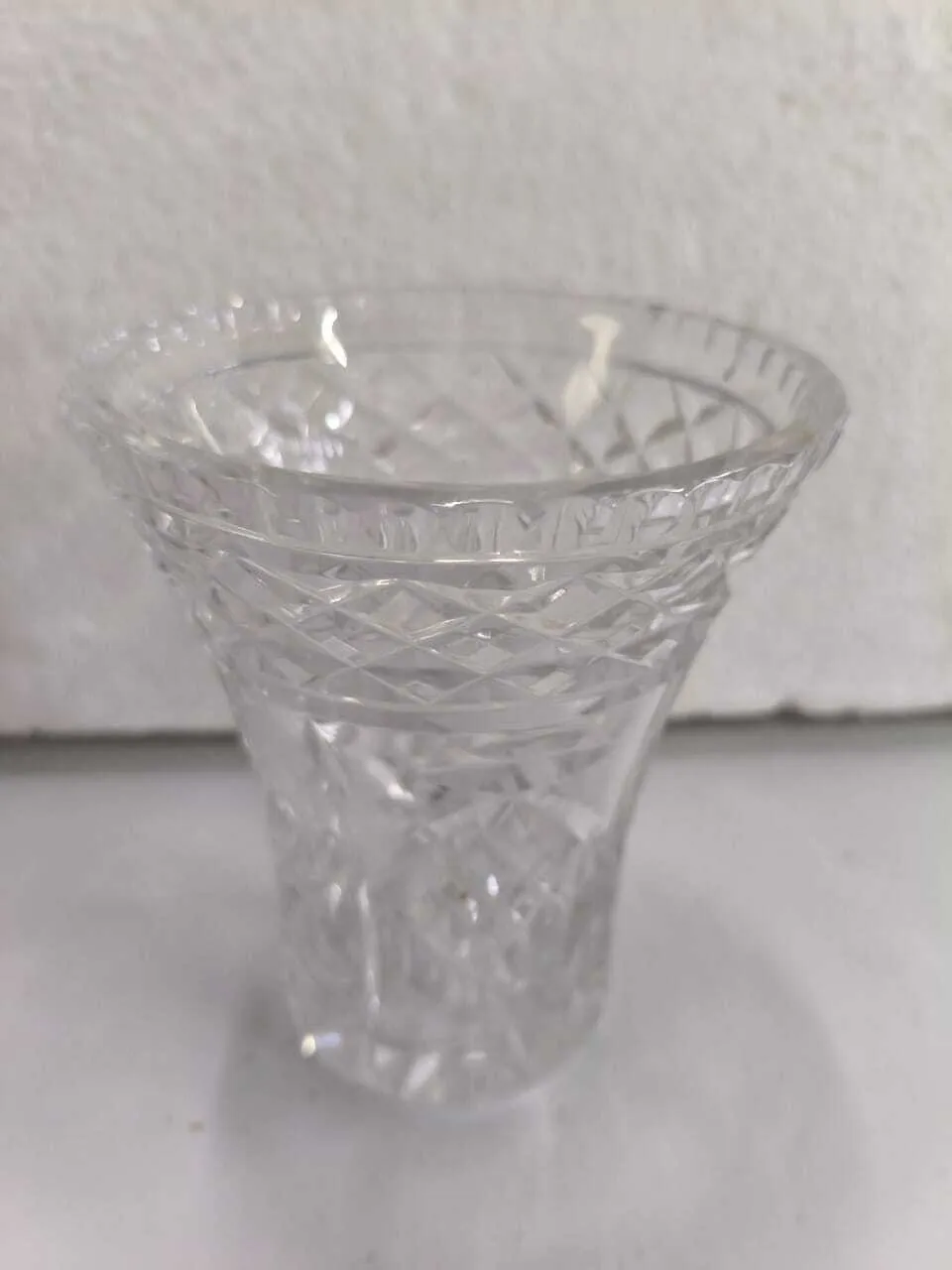 FLORERO CRISTAL TALLADO "FCTN3" - Diama 10 X 12 CM ALT