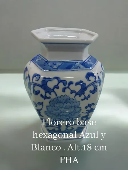 FLORERO BASE HEXAGONAL AZUL Y BLANCO "FHA"  Alt. 18 cm