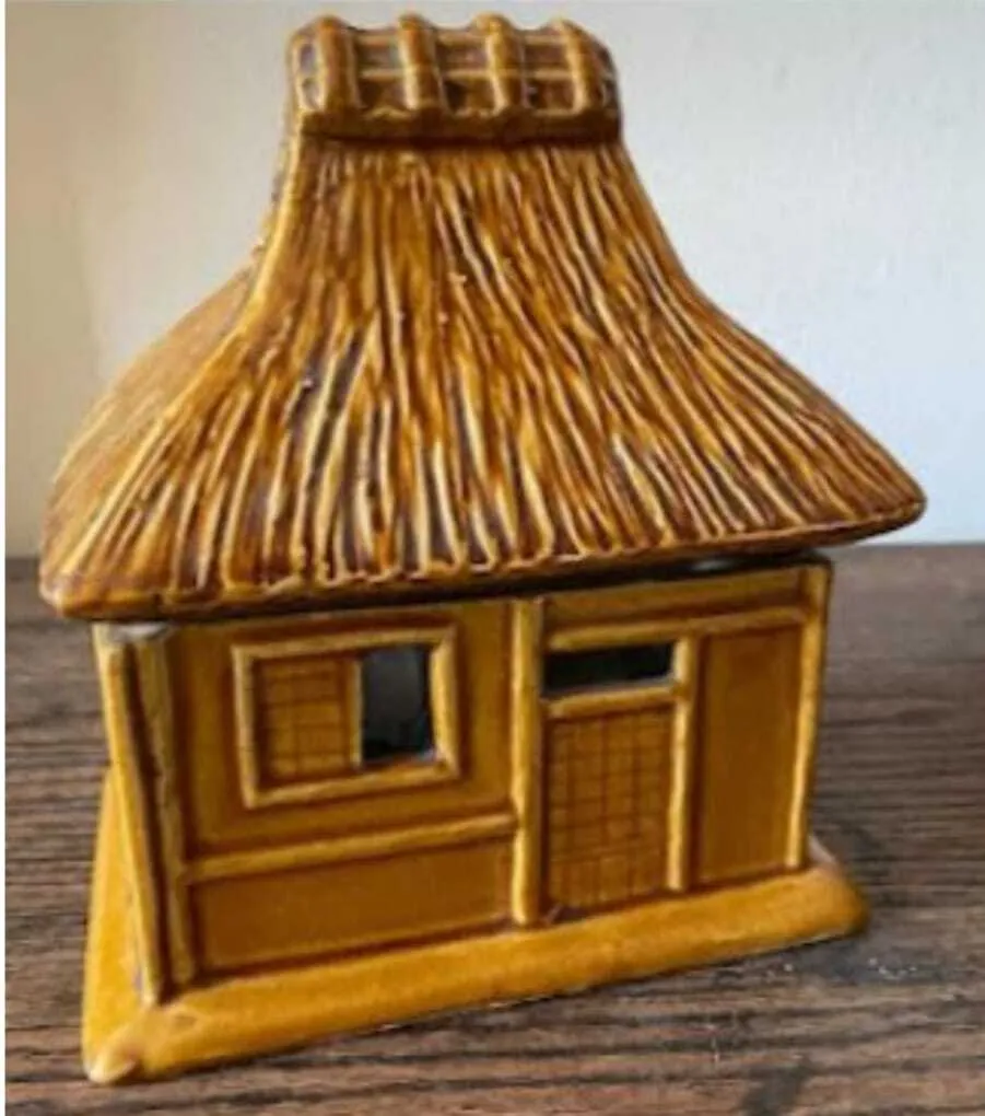 CASITA DE CERAMICA NARANJA BOMBONERA  