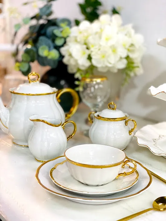 TAZA DE TE VERBANO BORDE ORO  ONDAS