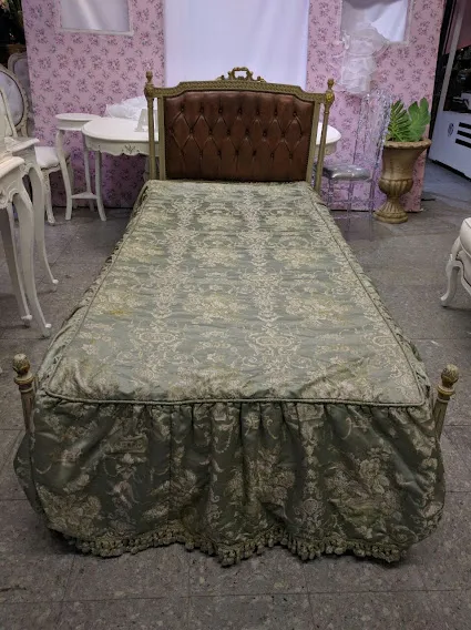 COLCHA VERDE RASADA CON VOLADO 1 PZA- "ELENA"