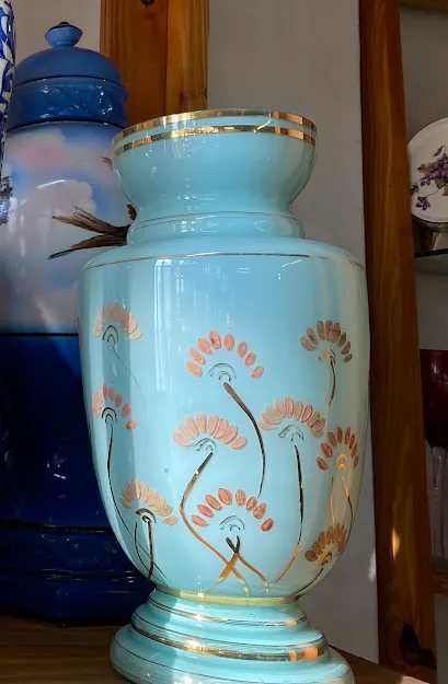 JARRON  OPALINA CELESTE CON FLORES ORO