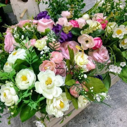 RAMOS DE FLORES VARIOS