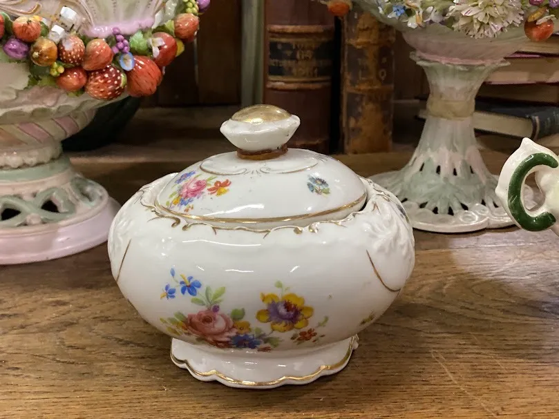 POTICH BLANCO CON BOUQUETES  BASE ONDAS "PBO"