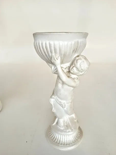 FIGURA YESO  NIÑO CON  CUENCO