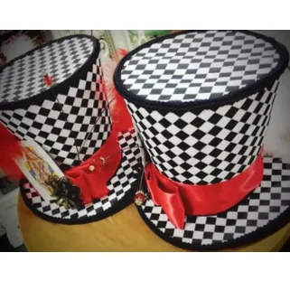 GALERAS  GRANDE ALICIA CUADRILLE  BASE : 20 X  ALT. 17 CM