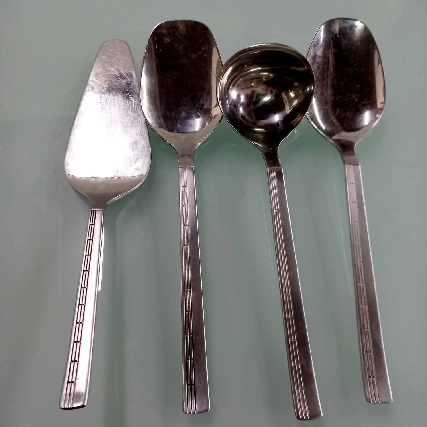 JUEGO DE SERVIR X 4 PIEZAS ACERO ALEMAN SOLINGEN