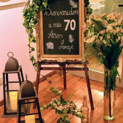 ATRIL MADERA ROBLE MEDIANO  Base 0.70 cm x 0.80  Alt