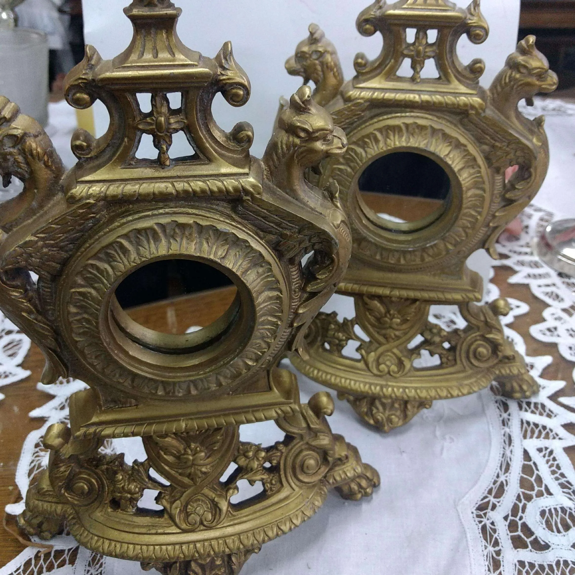 ADORNO IMPERIO CON ESPEJO alt .30 x ancho 20 cm   "AIE"