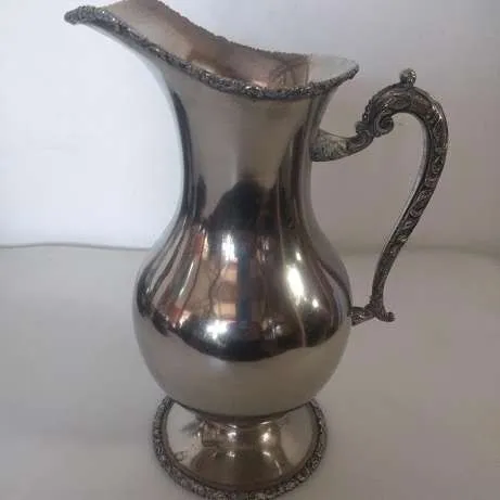 JARRA DE PLATA  ANTIQUE  AVILLAN "JPA01"  10 X 26 CM 