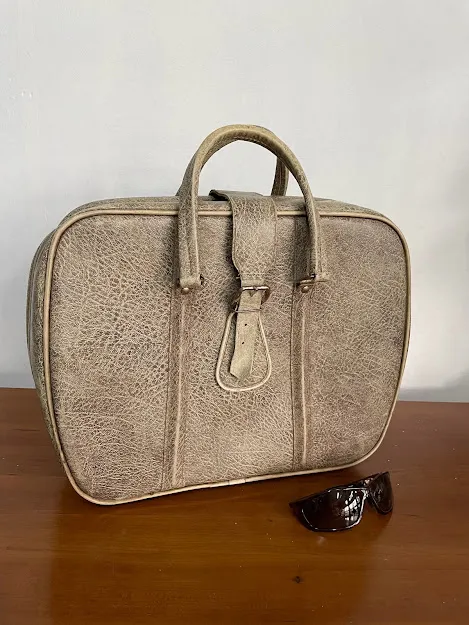 VALIJA DE MANO  SIMIL CROCO VISON  40 X 32 X 10 